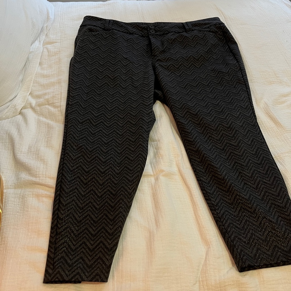 Torrid Grey Chevron Print Pant